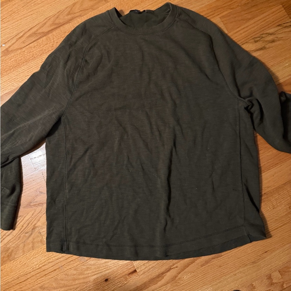 Banana Republic Men's Long Sleeve in Dark Olive